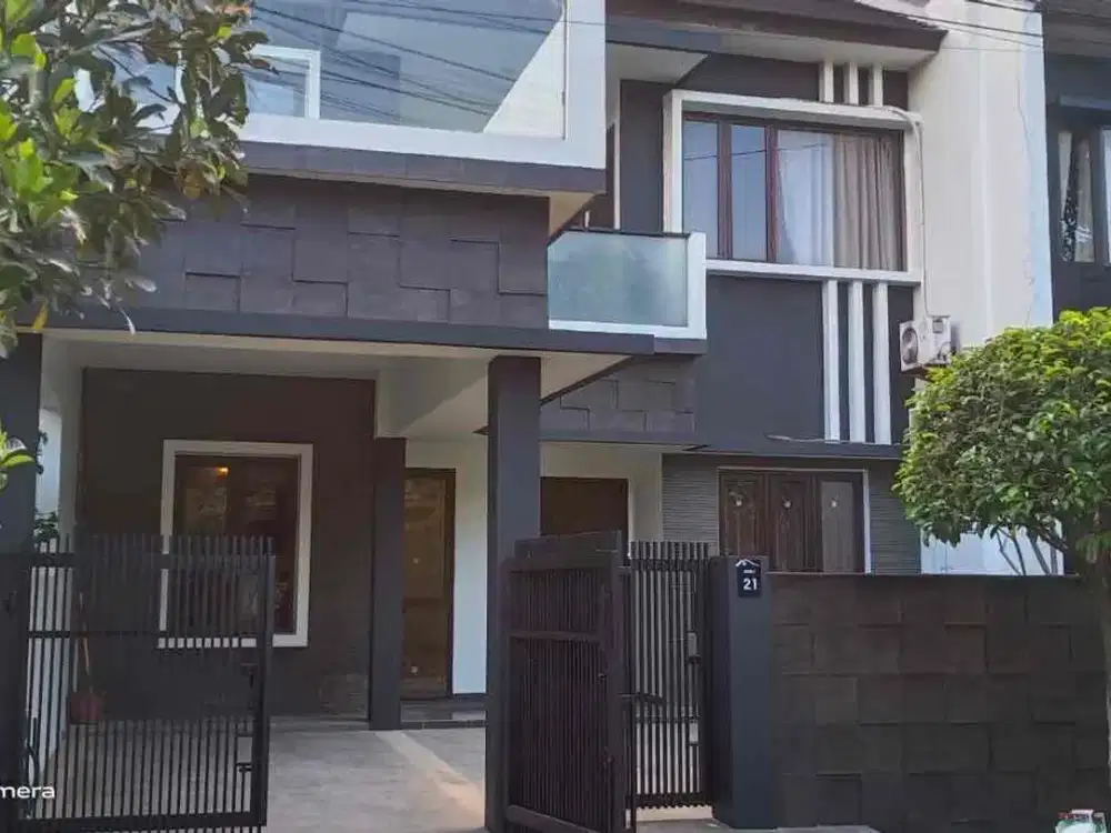 Di jual rumah baru plus furniture Batununggal indah