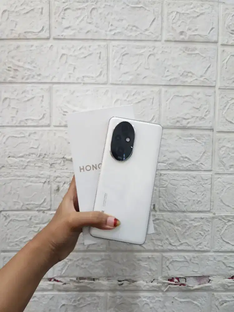 Honor 200 Pro 16/512Gb - Grs resmi 11 bulan #Relax