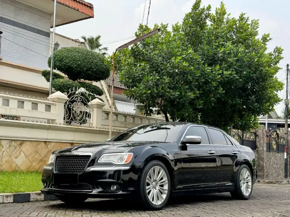 ODO 20rb! CASH! Chrysler 300c 3.6 V6 Pentastar AT 2016 (W) Pajak Hidup