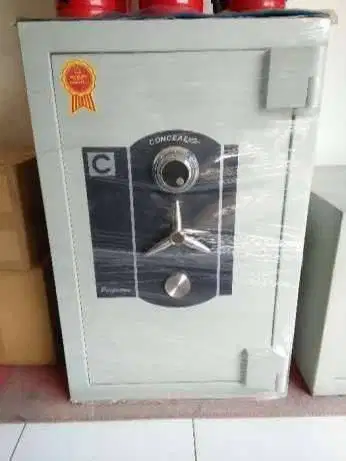l Brankas tinggi 80cm ZIGER barang istimewa Tahan Api sudah SNI