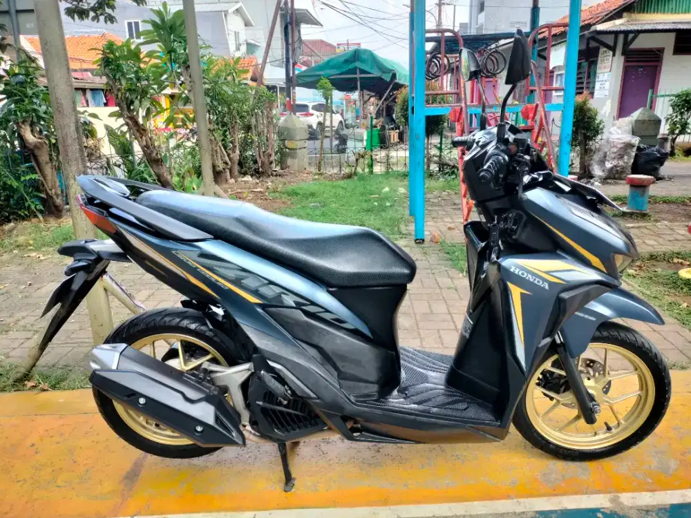 HONDA VARIO FI NEW 125 ISS 2022 pajak panjang/B.dki