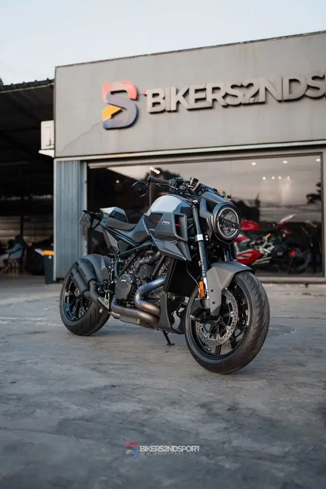 KTM BRABUS 1300 R 2023