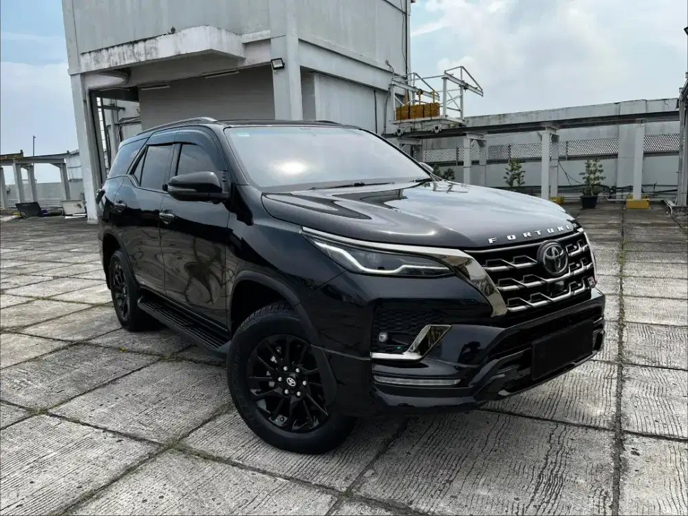 Toyota Fortuner 2,8 Gr Sport 4x2 At 2024