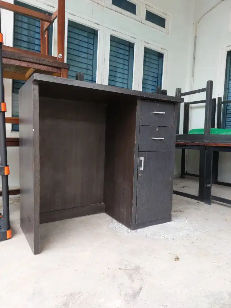 Meja kasir, bahan blokbord 22 inc