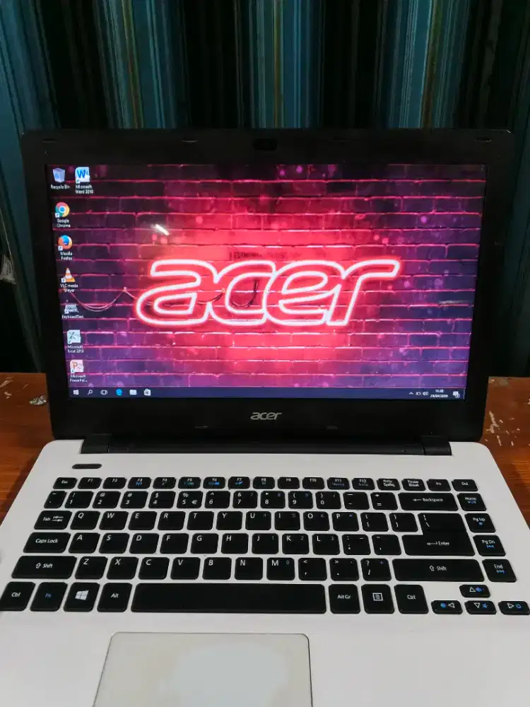 dijual laptop bekas pemakaian