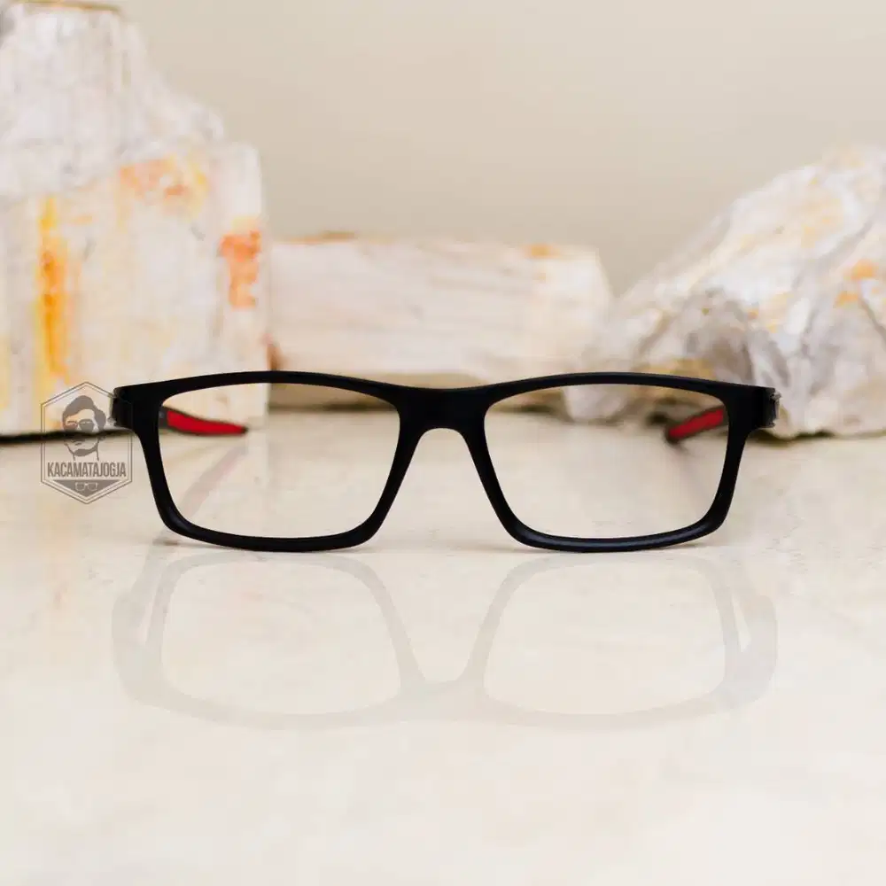Kacamata Jogja - Kacamata Kotak Sporty Pegas - Danila 01