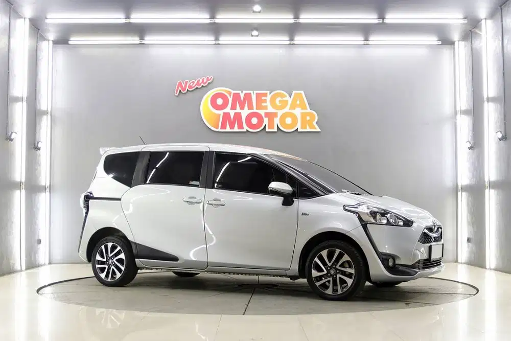 ANTIK TOYOTA SIENTA V 1.5 AT TAHUN 2019