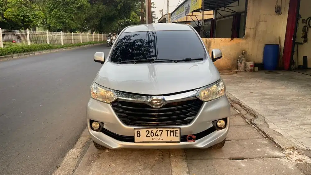 XENIA R MANUAL 2017 Dp 5 JT