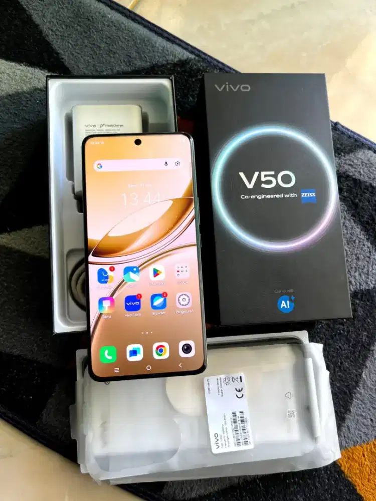 Vivo V50 12/256 fullset