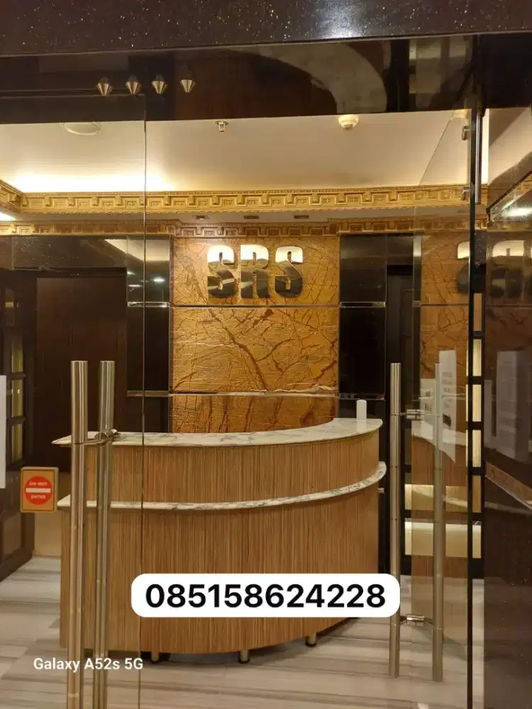 Bakrie Tower lantai 5 untuk 18 pekerja dengan work station individu