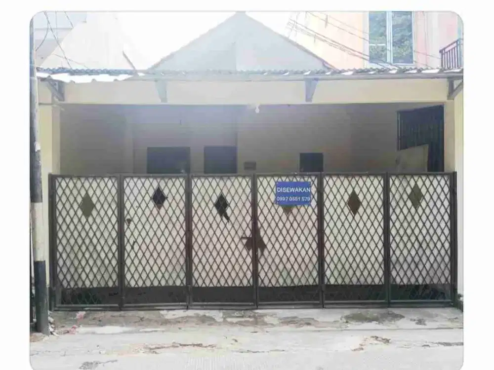 Disewakan rumah usaha lebar 6 jalan raya di kelapa gading jakut