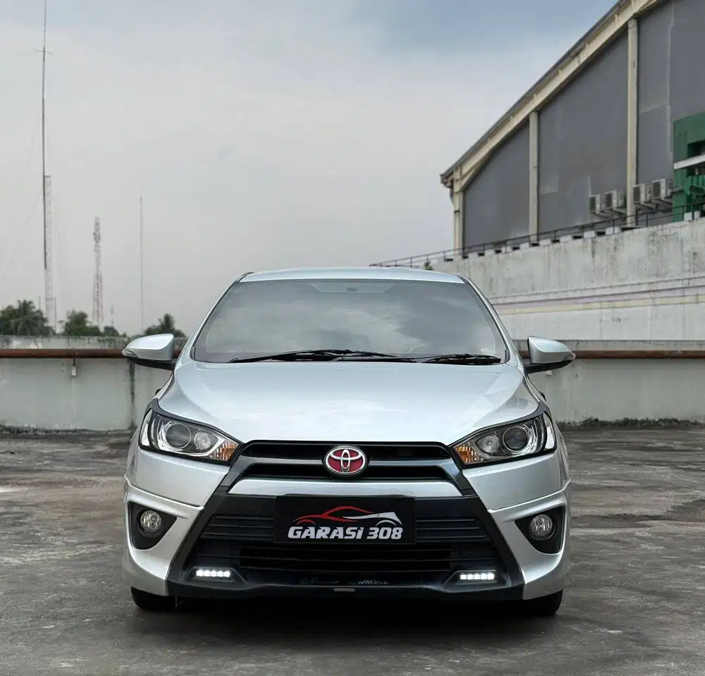 Toyota Yaris S TRD Sportivo AT Tahun 2014 Warna Silver