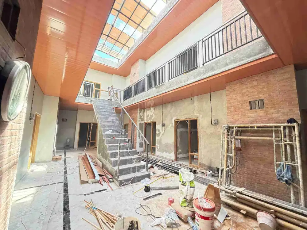 Rumah Kos Baru Luas di Jajar Laweyan Tengah Kota Solo