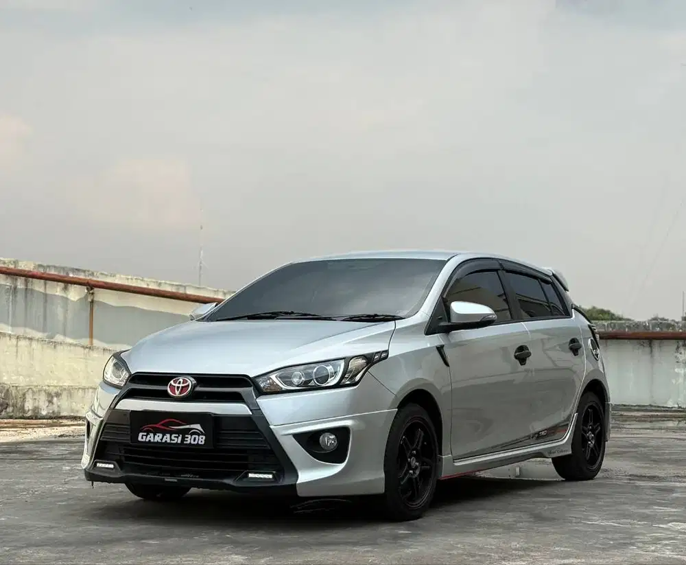 Toyota Yaris 1.5 S TRD Sportivo AT 2014 Silver  Kilometer KM 35 rb