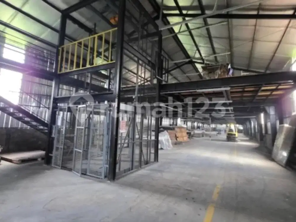 Dijual Gudang Zona Industri Lokasi Strategis Kartasura,Sukoharjo Luas 1950m2 BU!!