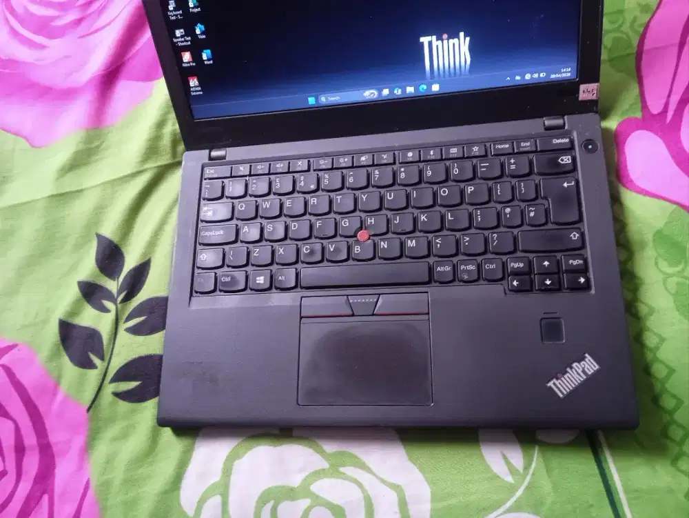Lenovo Thinkpad x270 core i5