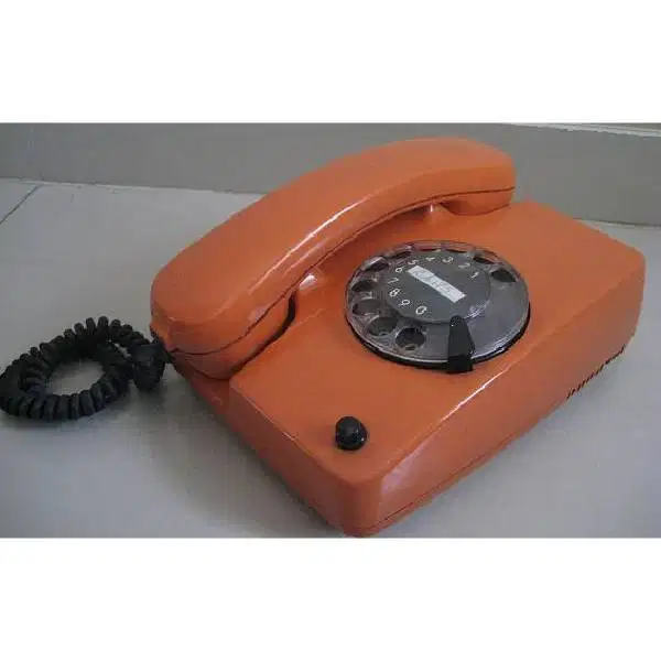 Telephone Siemens Djadoel era 60 - 70 'an warna orange