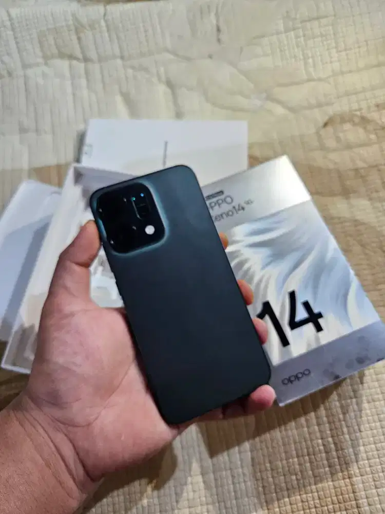 Oppo Reno 14 12/256 second