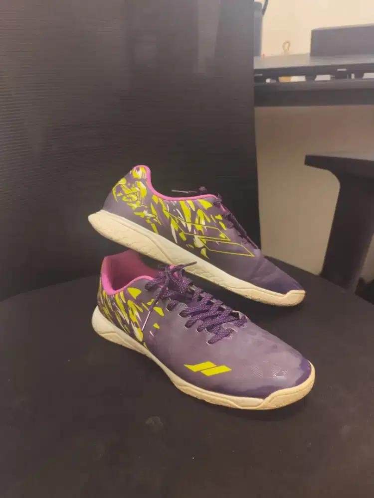 Sepatu Futsal Mills