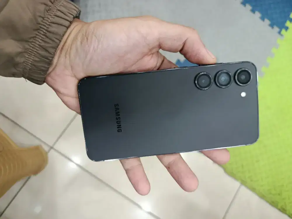 Samsung s23 5g 8/256