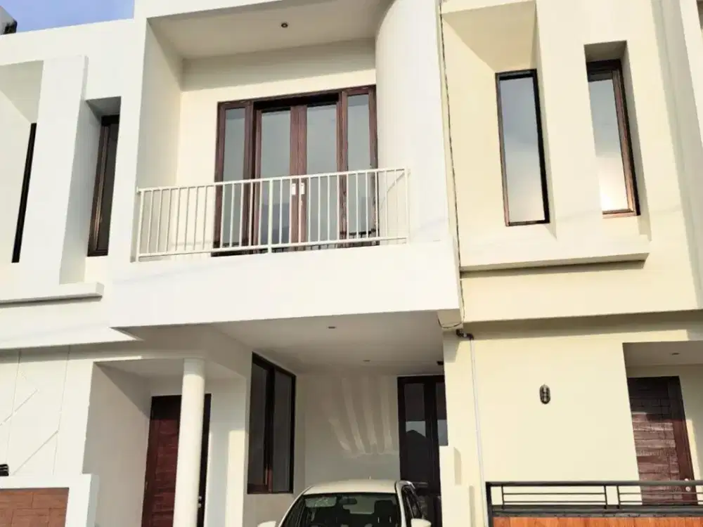 RUMAH 2 LANTAI DI PULAU MOYO PEDUNGAN DENPASAR SELATAN