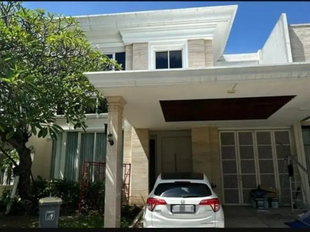 Dijual Rumah Pakuwon Indah Semi Furnish Minimalis  Strategis Siap Huni