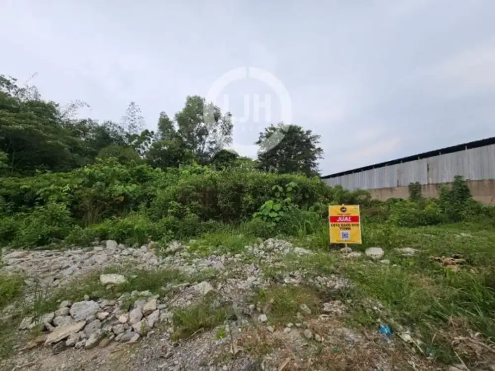 Kavling Hadap Jalan Raya di Pangkalan, Karawang, Jawa Barat