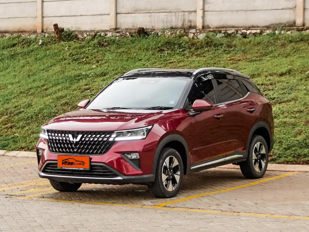 Wuling Alvez 1.5 EX Matic 2023 Merah Genap