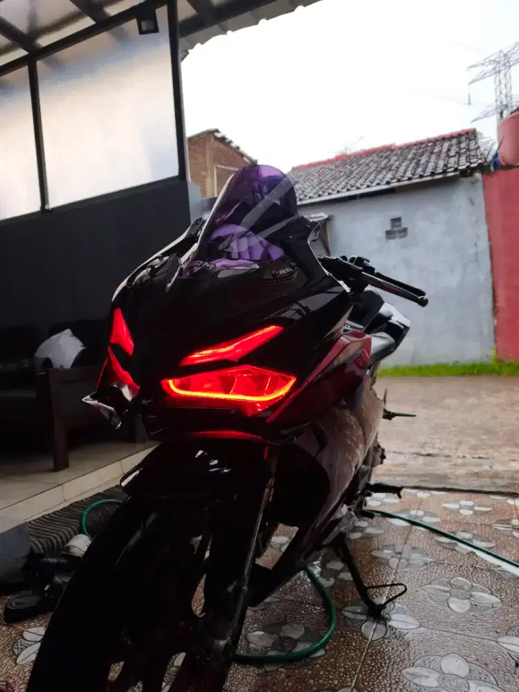 Cbr 150r k45r like new