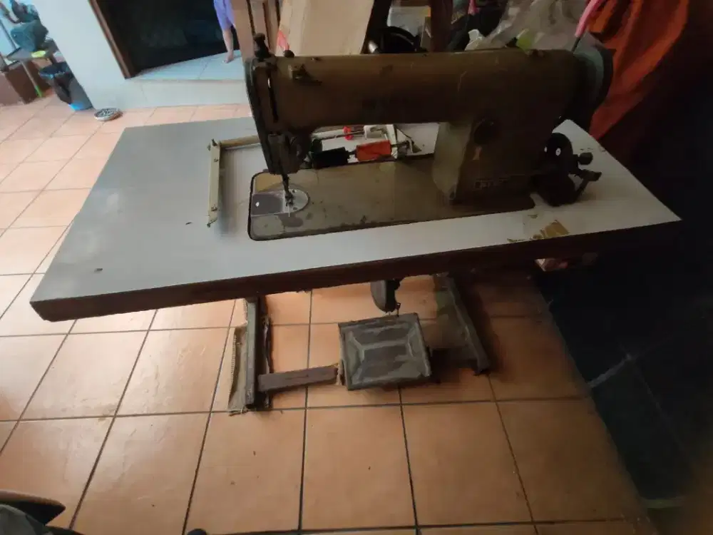 MESIN JAHIT BEKAS