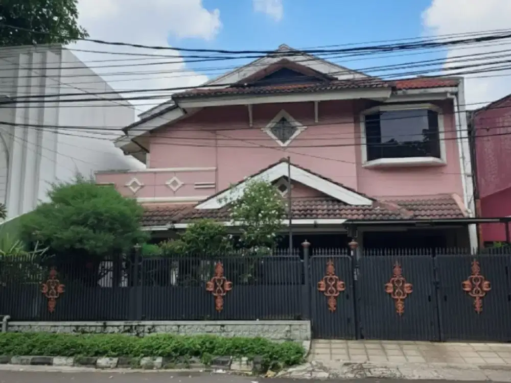 Dijual Rumah Strategis Dekat Tol Parigi di Sektor 9 Bintaro Bw-13377