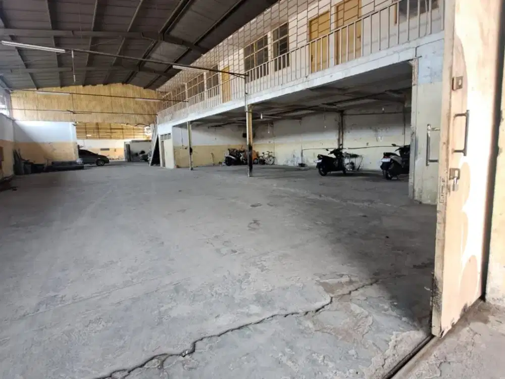 Dijual Gudang Nyaman Siap Pakai Cocok untuk Usaha Lokasi di Sayap Sudirman Bandung