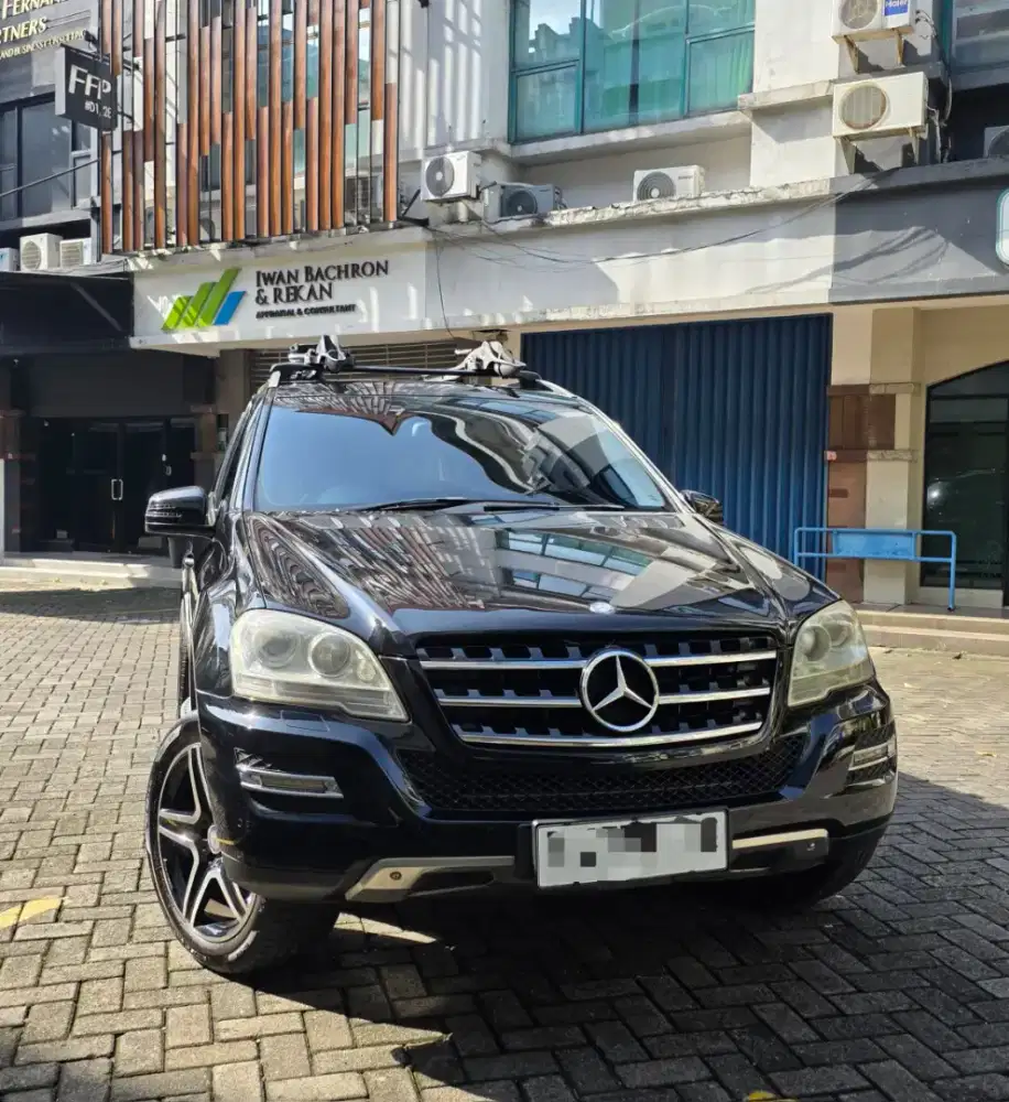 MERCEDES ML350 TH 2011 HITAM