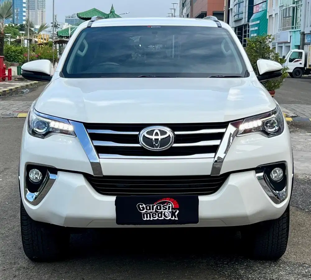 Toyota Fortuner VRZ 4x4 4 x 4 Tetra Drive Tetradrive 2018 Antik Low KM