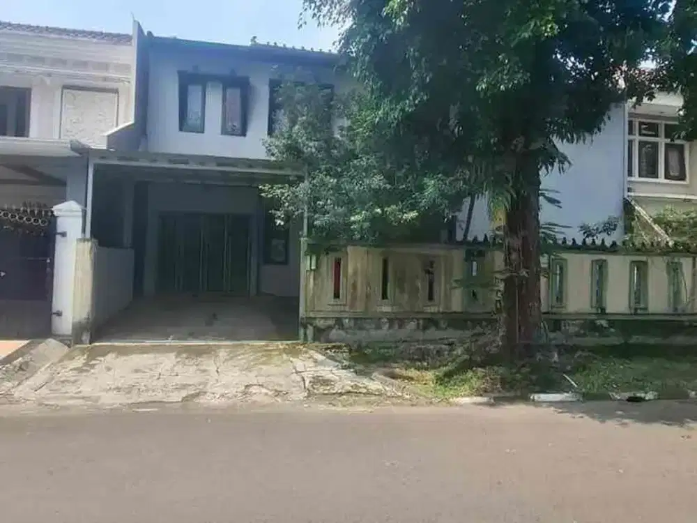 Rumah Murah Hitung Tanah di Jalan Boulevard Puspita Loka BSD City