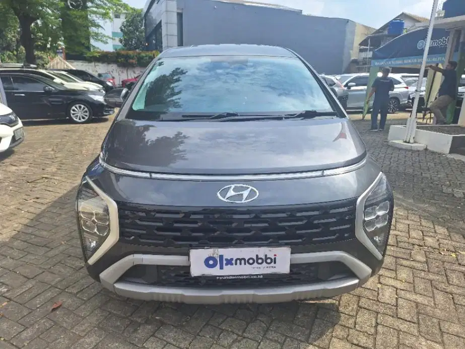 DP MURAH Hyundai Stargazer 1.5 Prime Bensin-AT 2022 Abu-Abu CDFYB