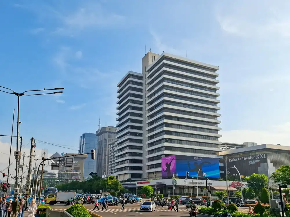 Akses satu harga ke ruang kerja, kantor virtual, dan ruang rapat di HQ Menara Cakrawala