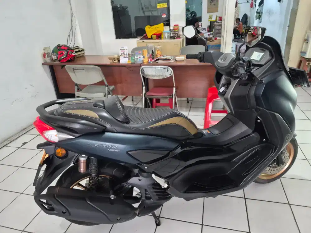 NMAX 155 2023 km 9000 OKe  cas/ kredit DP 500