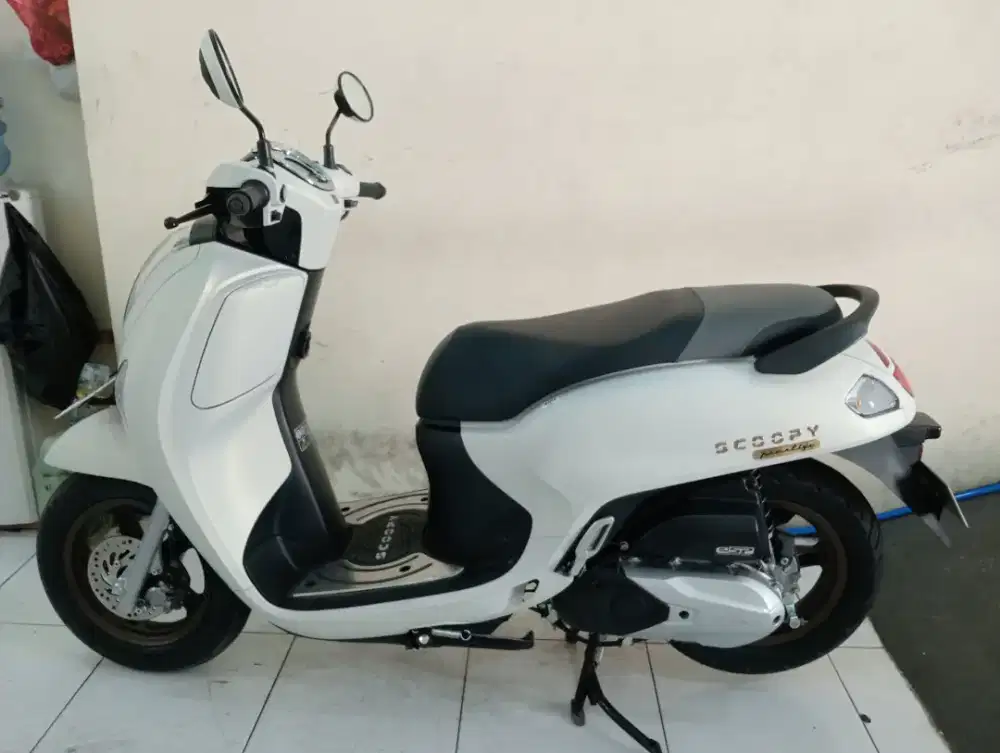 HONDA SCOOPY Prestige 2025