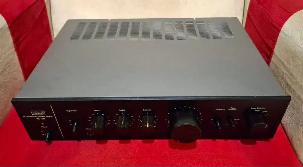 Amplifier Sansui AU117