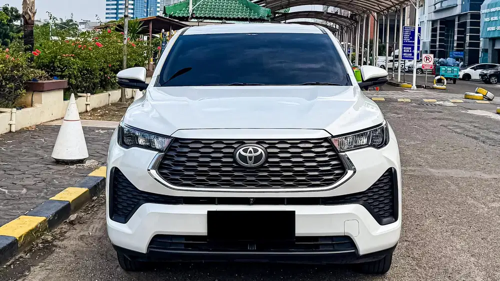 Toyota Zenix 2.0 AT G Bensin Non Hybrid nik 2025 Putih