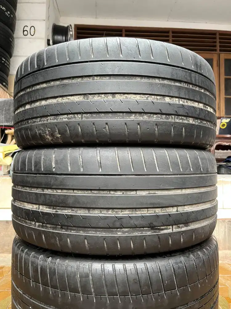 Ban Michelin Pilot Sport 4S  245 35 r20  2Pcs