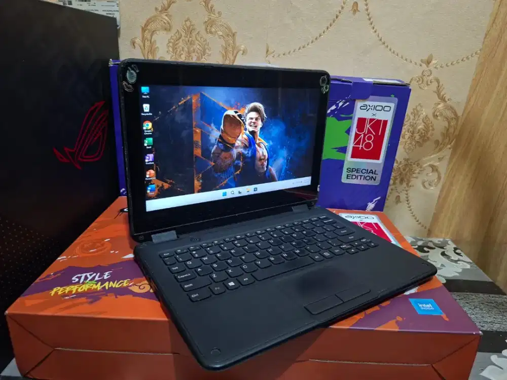 Laptop Lenovo 300e Touchreen