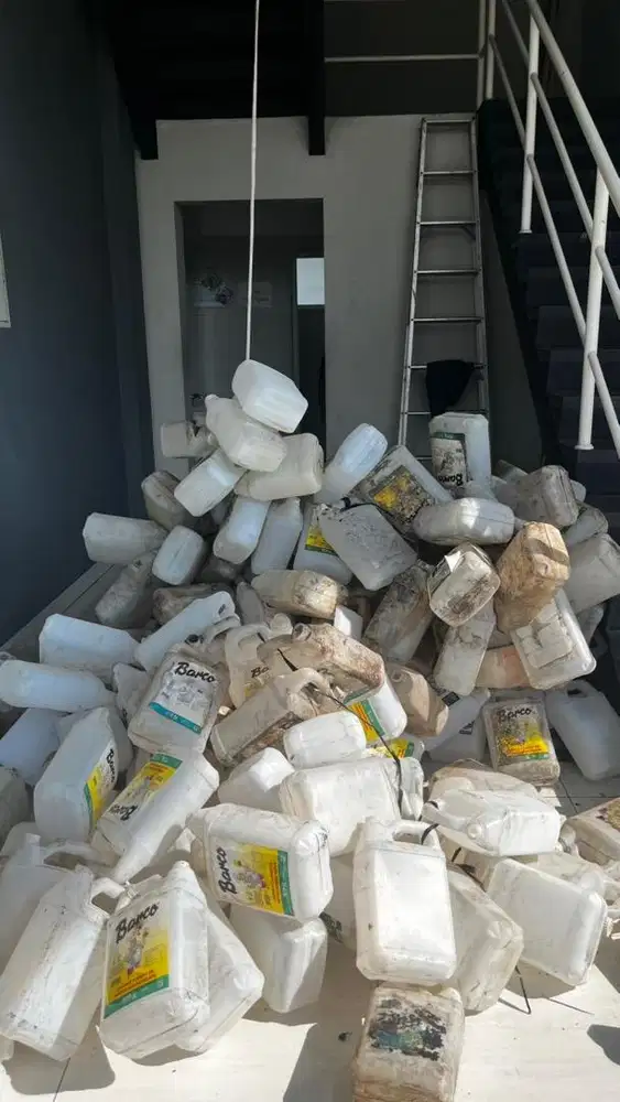 JERIGEN 5L & 4L BEKAS