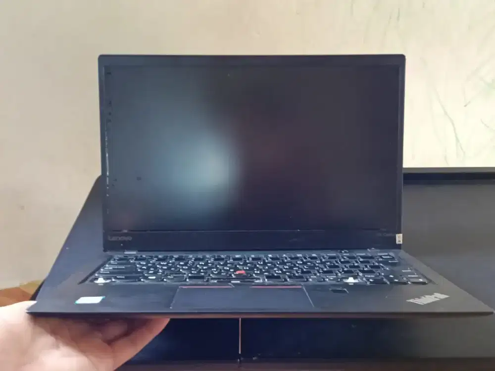 Jual Laptop
X1 Carbon Core i7 Gen 7
SSD NVME 256GB
Layar 14 INFHD