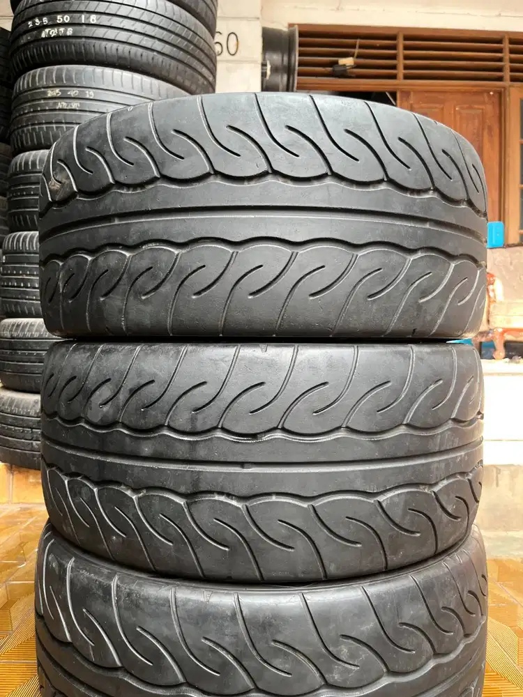 Ban Yokohama Advan Neova  235 35 r19  2Pcs