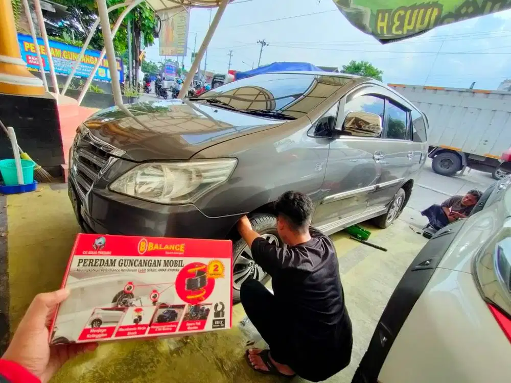 NYAMAN DI JALAN BERLUBANG MOBIL BEBAS GRUDUK DENGAN BALANCE DAMPER