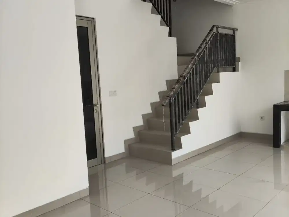 Di Jual Murah Rumah Pik 2 3Kamar Tidur 8X10 bisa KPR