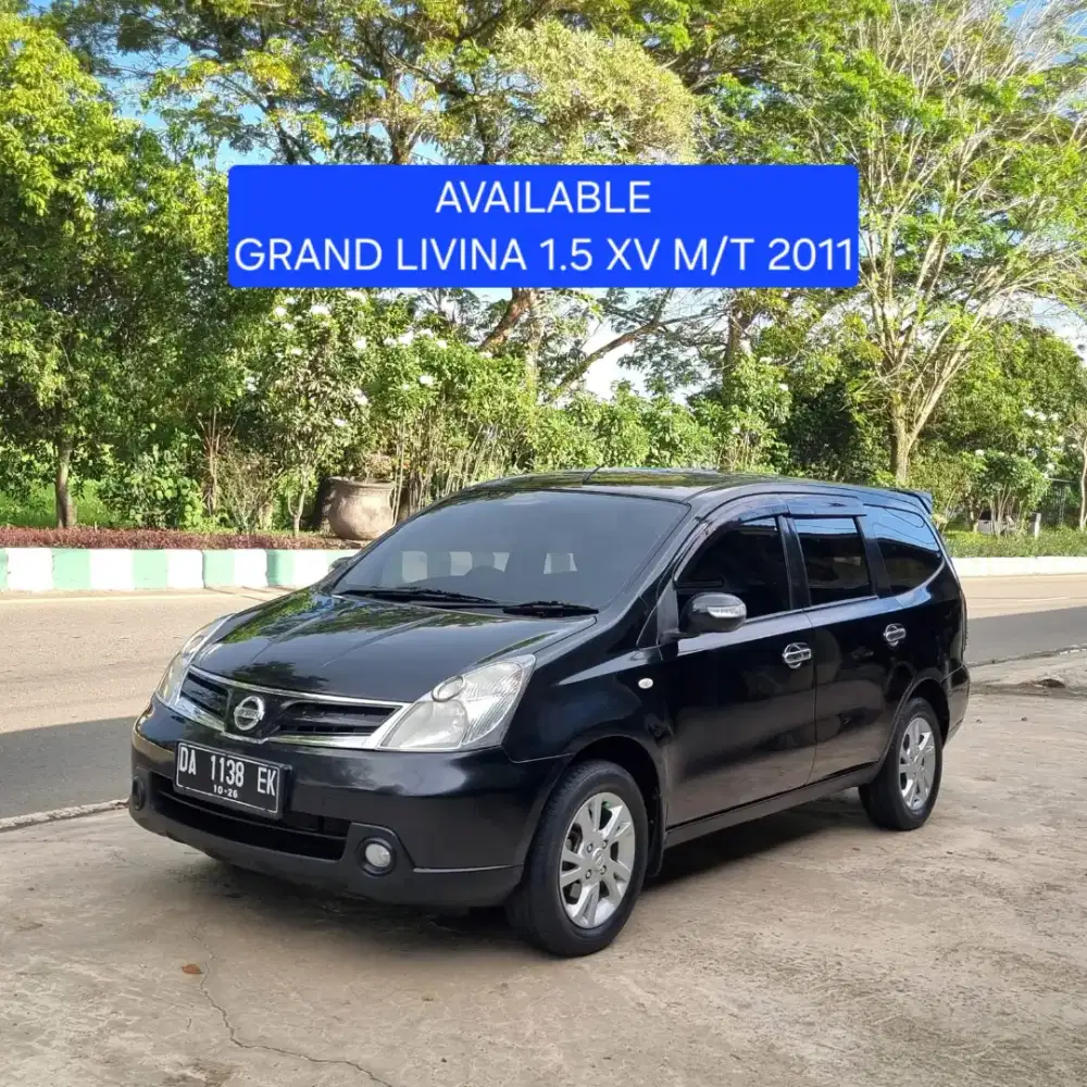 Nissan Grand Livina 1.5 XV M/T 2011