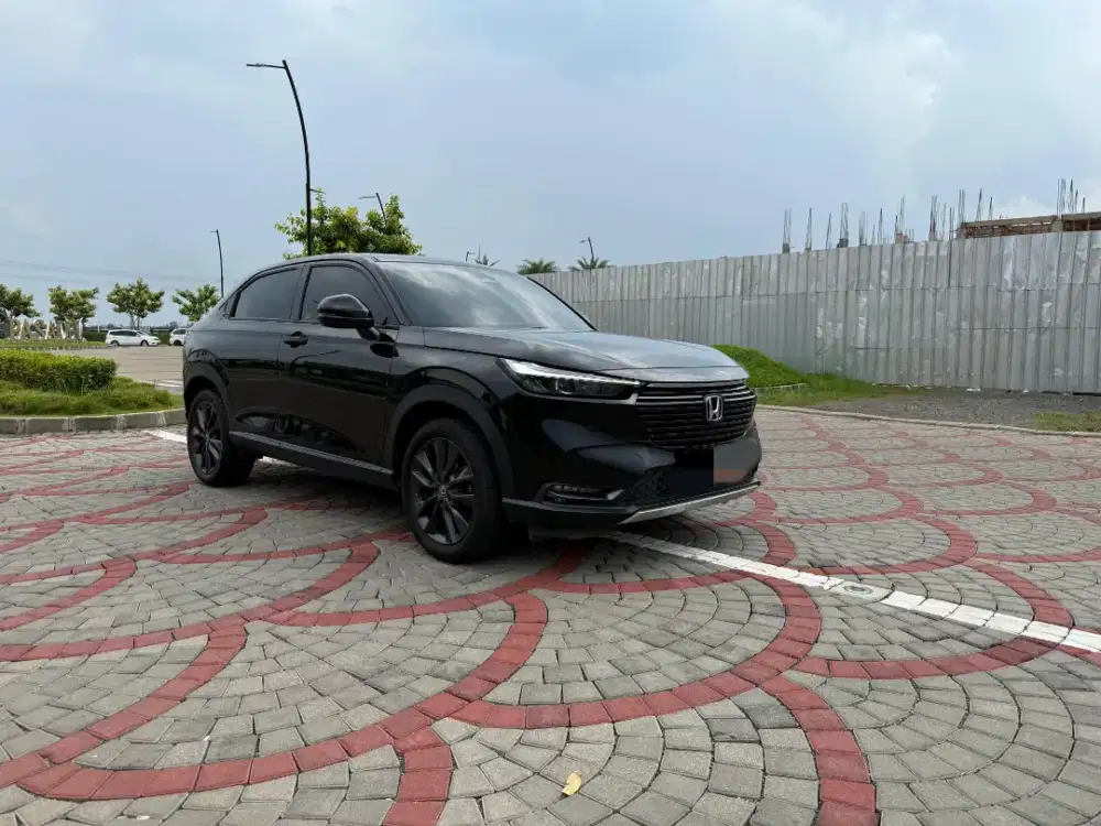 Honda HRV SE at 2023 Low KM !!!